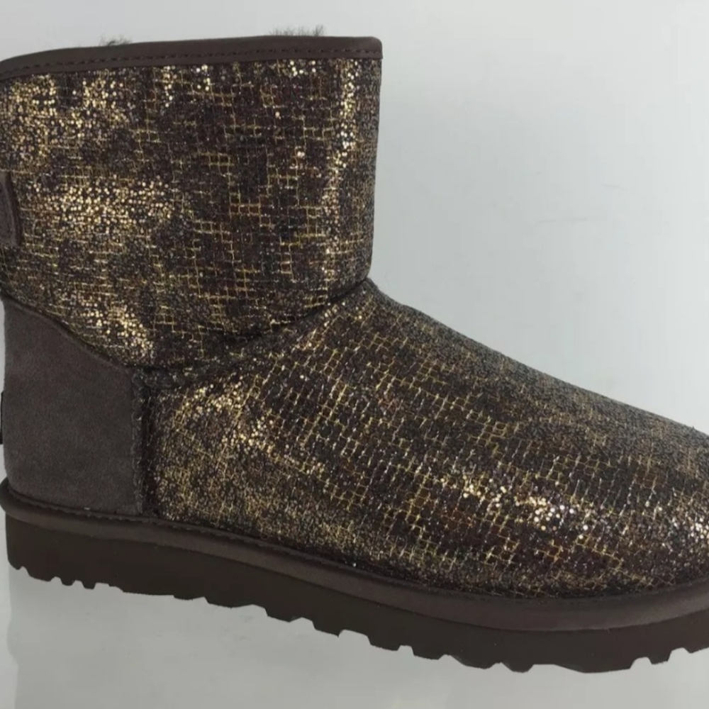 UGG Gold and Brown Sequin Ankle  Boots.UGG Australia Womens Glittered Sz.7